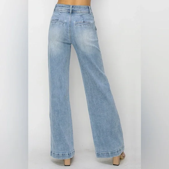 NEW High Waisted Double Button Closure Light Wash Jeans, 29 - Picture 3 of 7